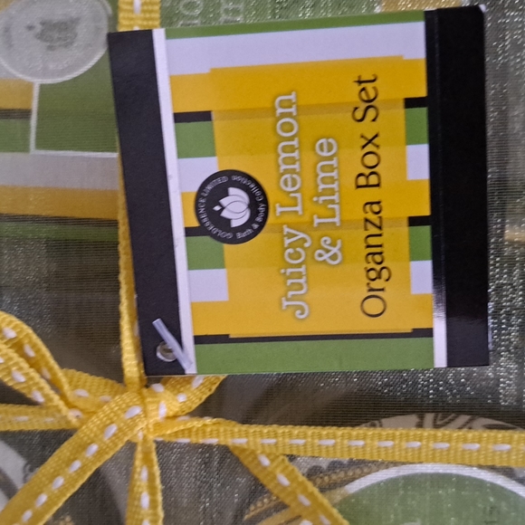 Perfect Gift Set - Picture 5 of 6